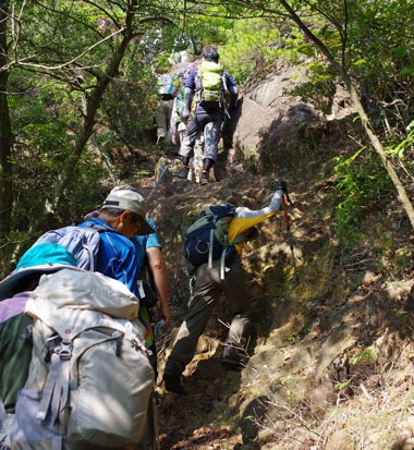 摩耶山のアドベンチャールートを行く